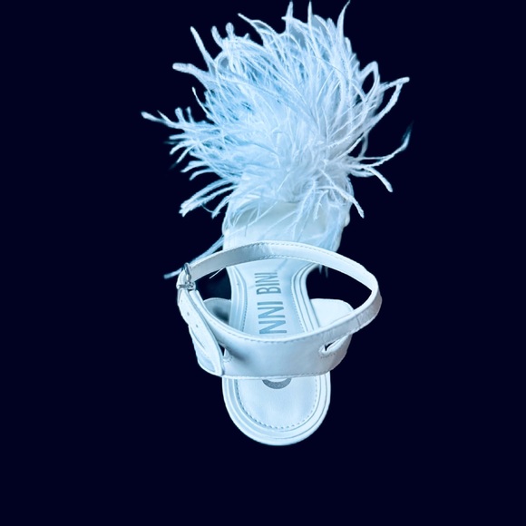 Gianni Bini Neela White Leather Heels Sandals, Ankle Strap - Picture 8 of 8